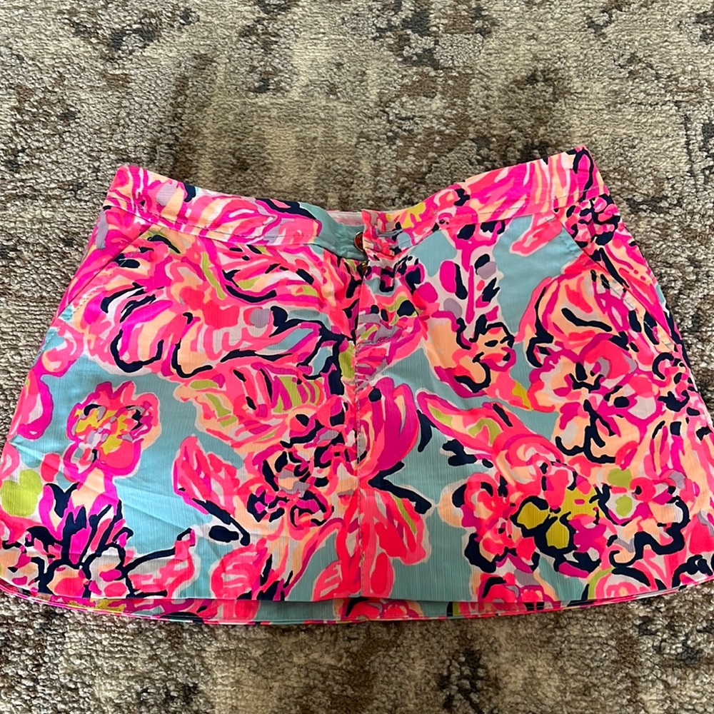Lilly Pulitzer skort. Size 2. Multicolored patterned